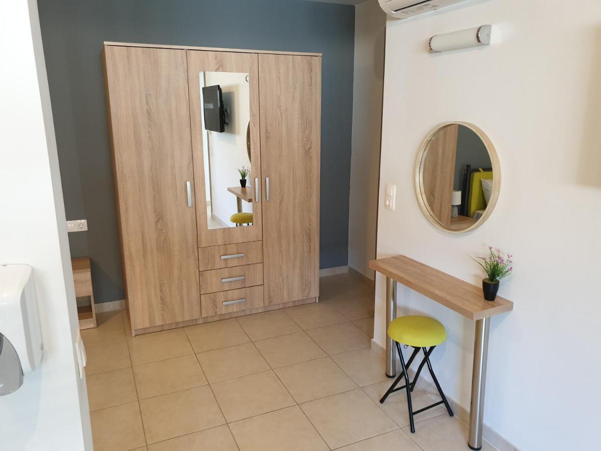 Green - Comfy Center Rodos Asgourou Ngoại thất bức ảnh